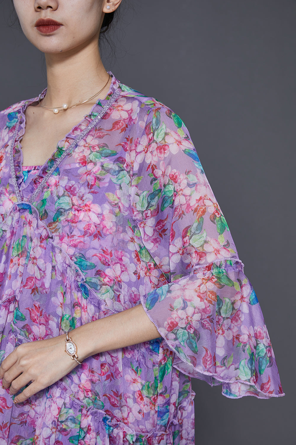 Gracefully Styled Dress for Any Occasion