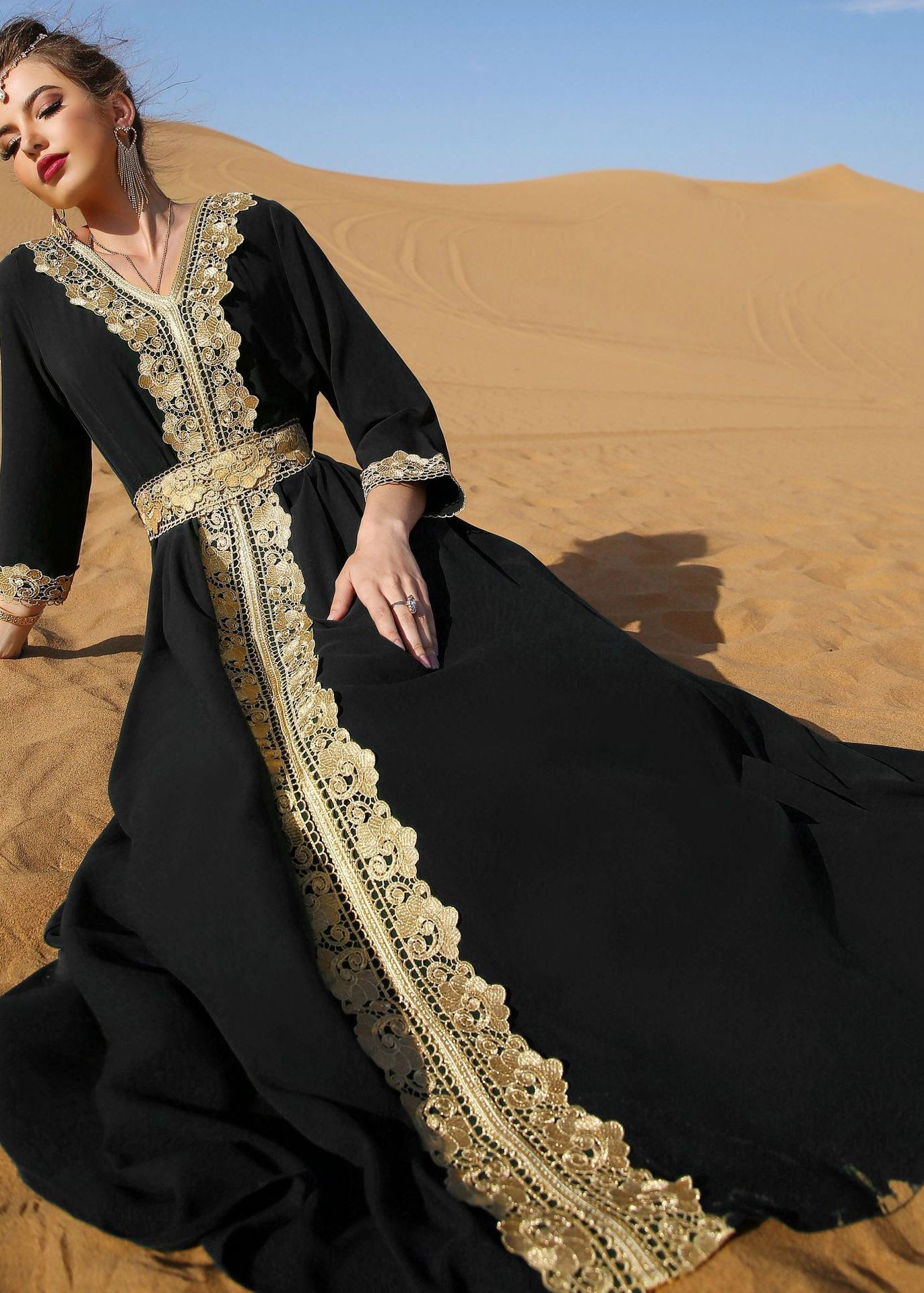 Classic Vintage & Enduringly Stylish Dress