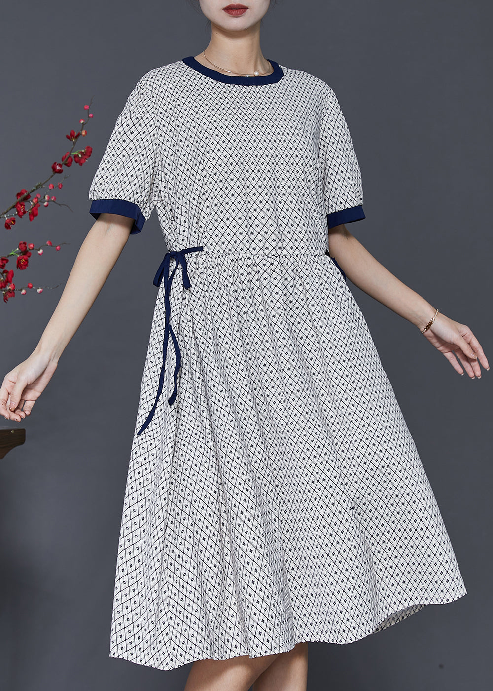 Classic Vintage Dress with a Flattering Fit