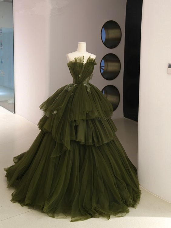 Vintage Green Tulle Appliques Layered Birthday Ball Gown Quinceanera Dress cc2364