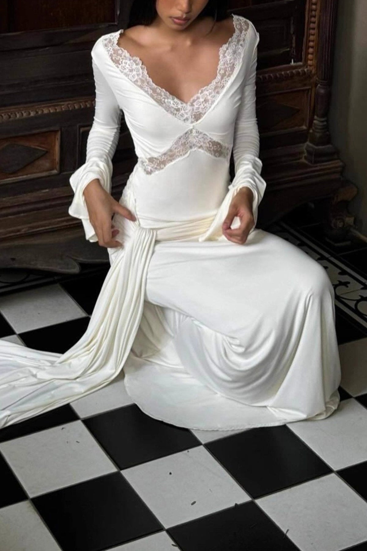 Lace Trim V-Neck Flare Sleeve Draped Hip Ruched Maxi Dress 3