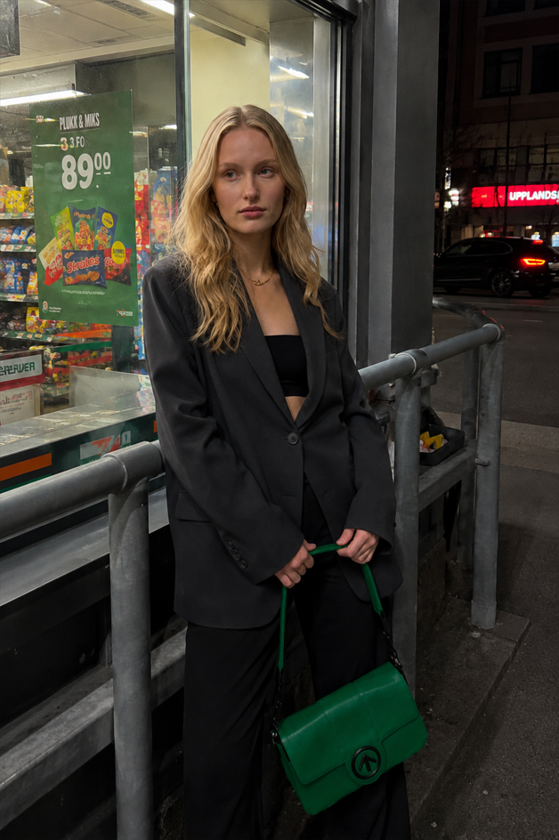 Black Slouchy Retro Style Blazer