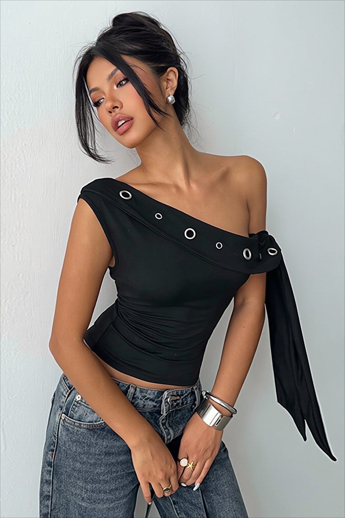 One Shoulder Eyelet Strap Side Tie Sash Fitted Crop Top 3