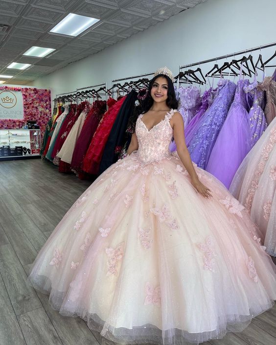Butterfly quinceañera dress Ball Gown Lace Appliques Corset Sweet 15 Prom Dresses