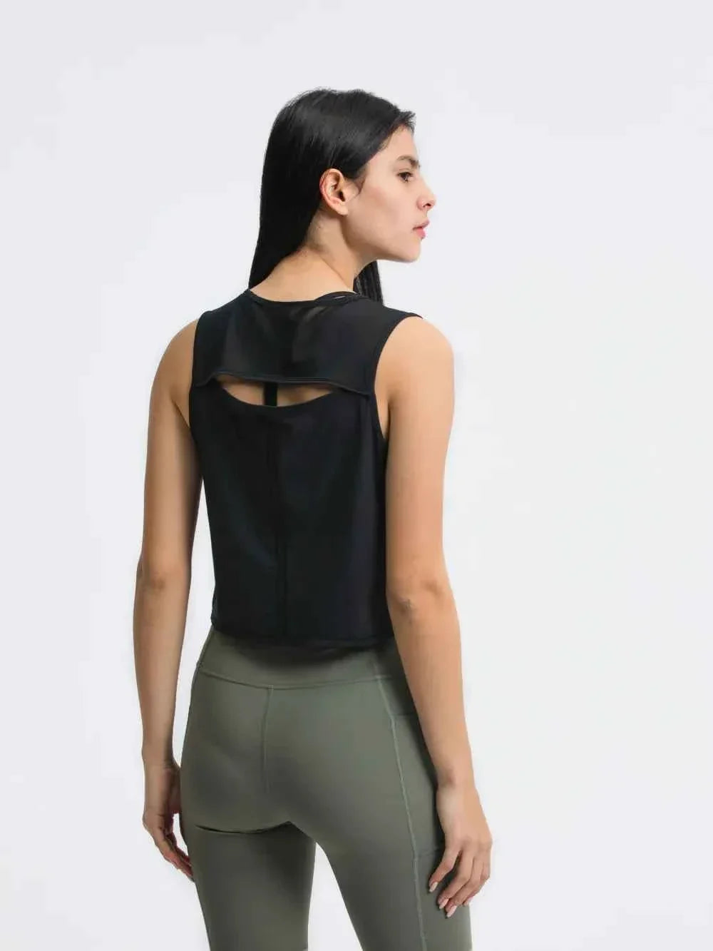 Round Neck Sleeveless Seam Detail Cropped Active Tank Top 22