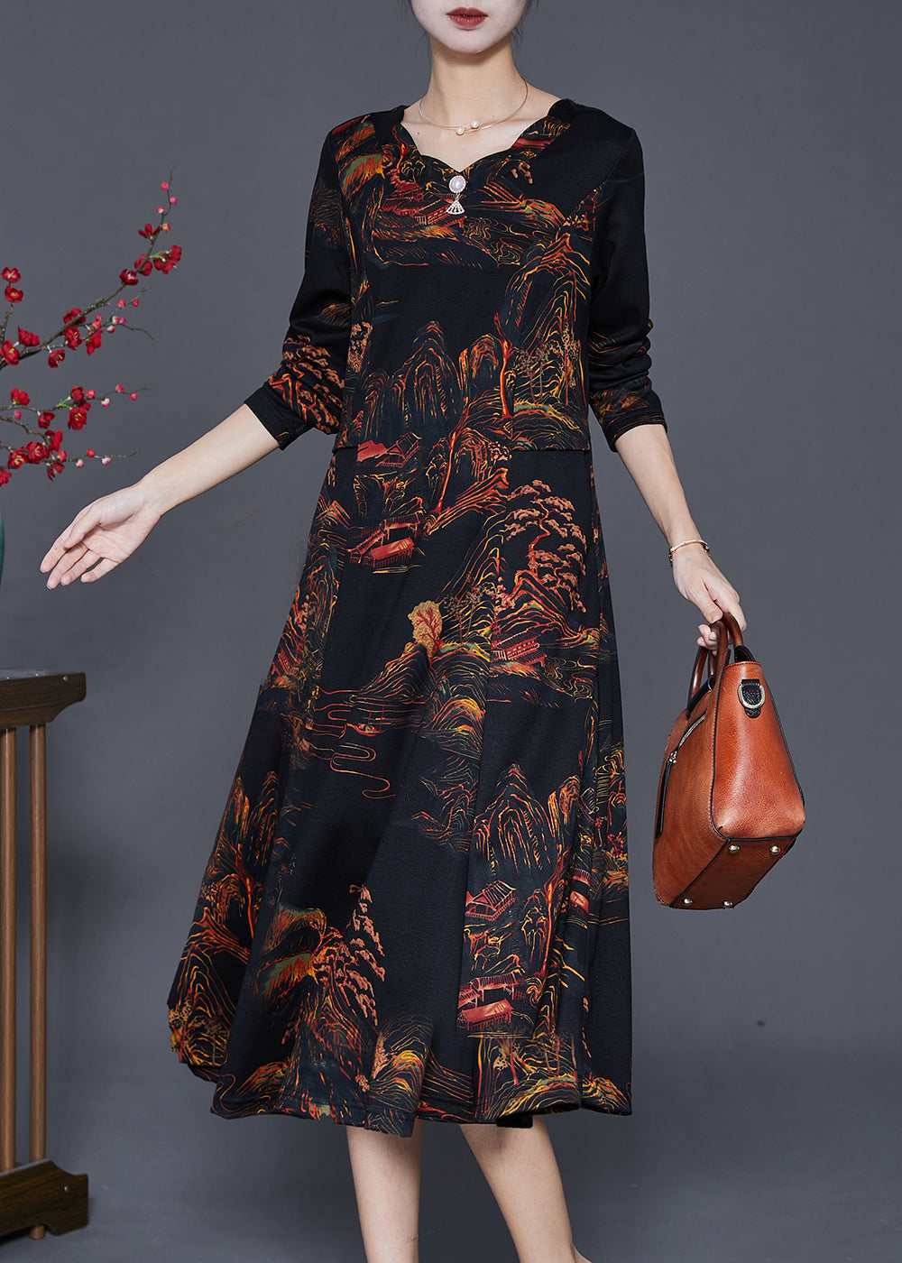 Sophisticated Dress with a Clean Classic Look