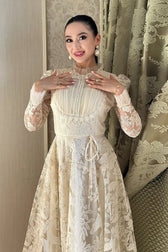 Retro Elegant Lace Embroidered Wedding Dress