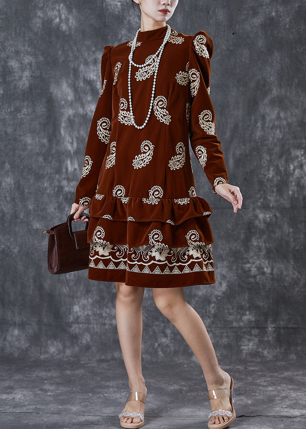 Well Tailored Dress with a Graceful Silhouette