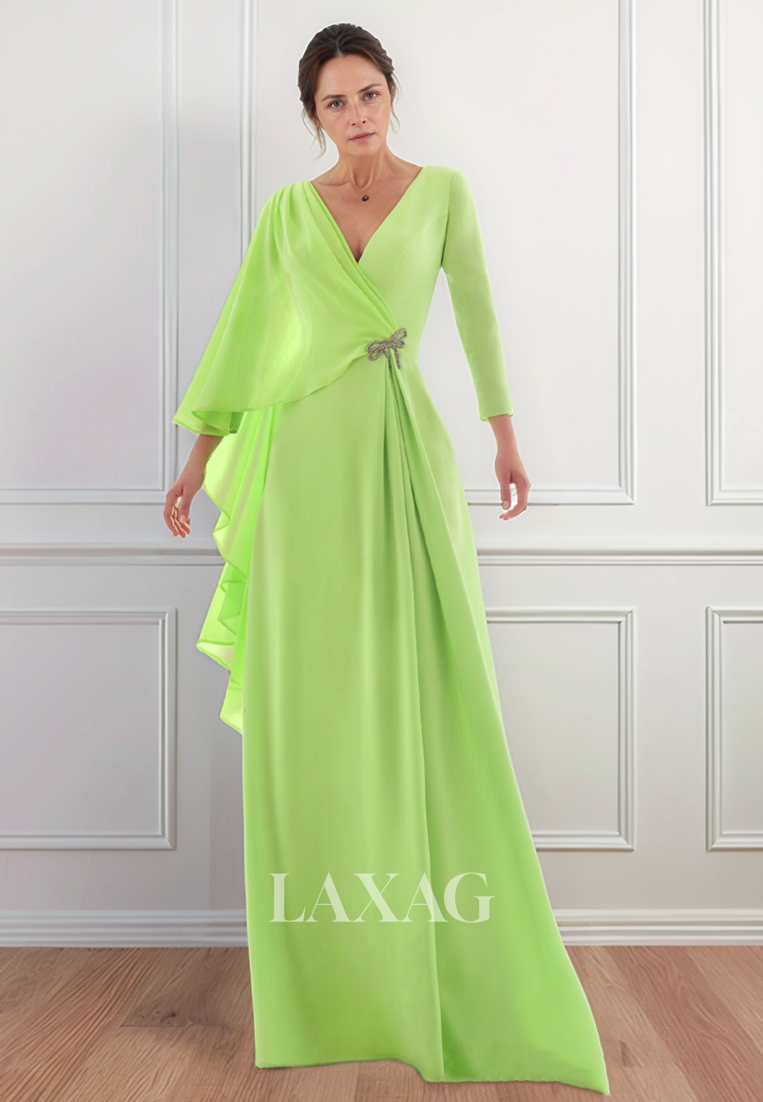 Deep V-Neck Long-Sleeves Fitted Mother of the Bride Dress Pleated Chiffon Floor-Length Cocktail Gowns