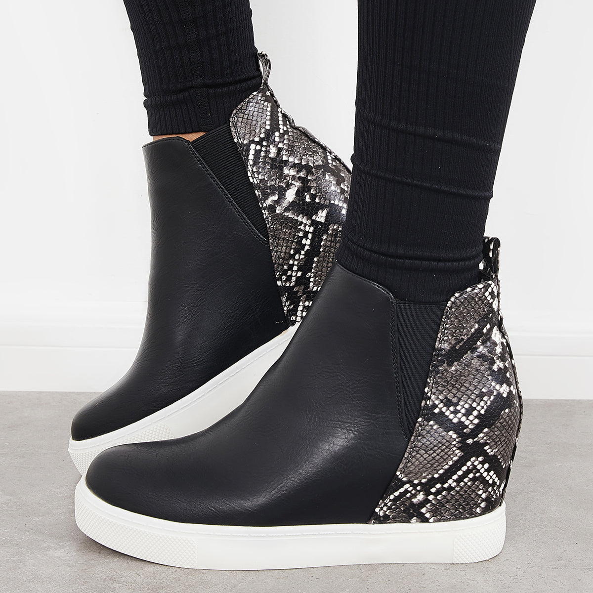 Chic Orthopedic Sneakers with Unique Design