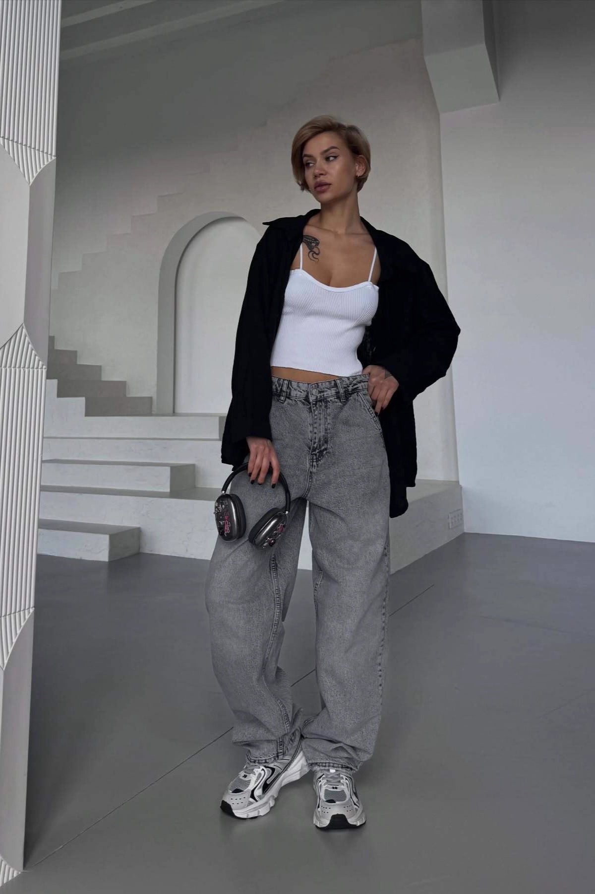 High-Waist Vintage Washed Straight-Leg Denim Jeans
