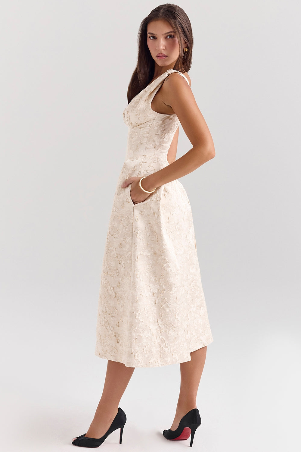 Metallic Floral Jacquard Deep V-Neck Pleated Fit and Flare Midi Dress 5