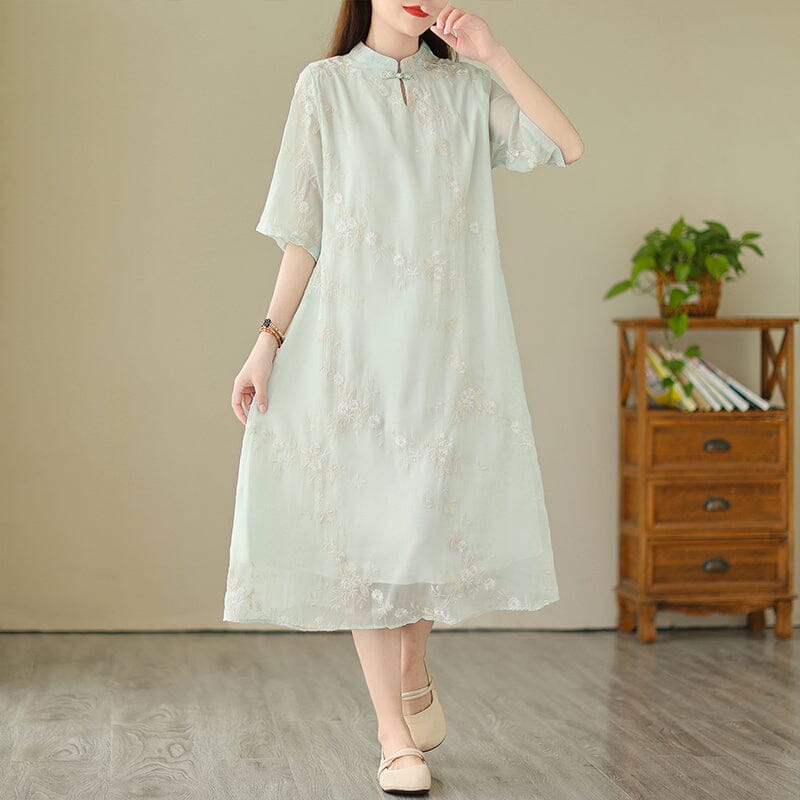 Beautifully Crafted Dress in a Classic Style