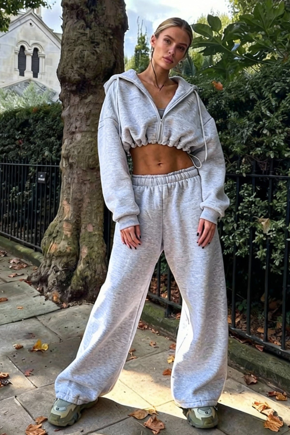 Cropped Zip Up Hoodie and Wide Leg Sweatpants Two Piece Set 3