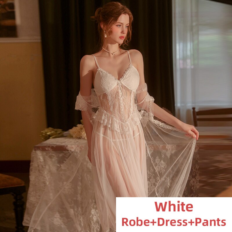 Finely Styled Dress with a Classic Vintage Look