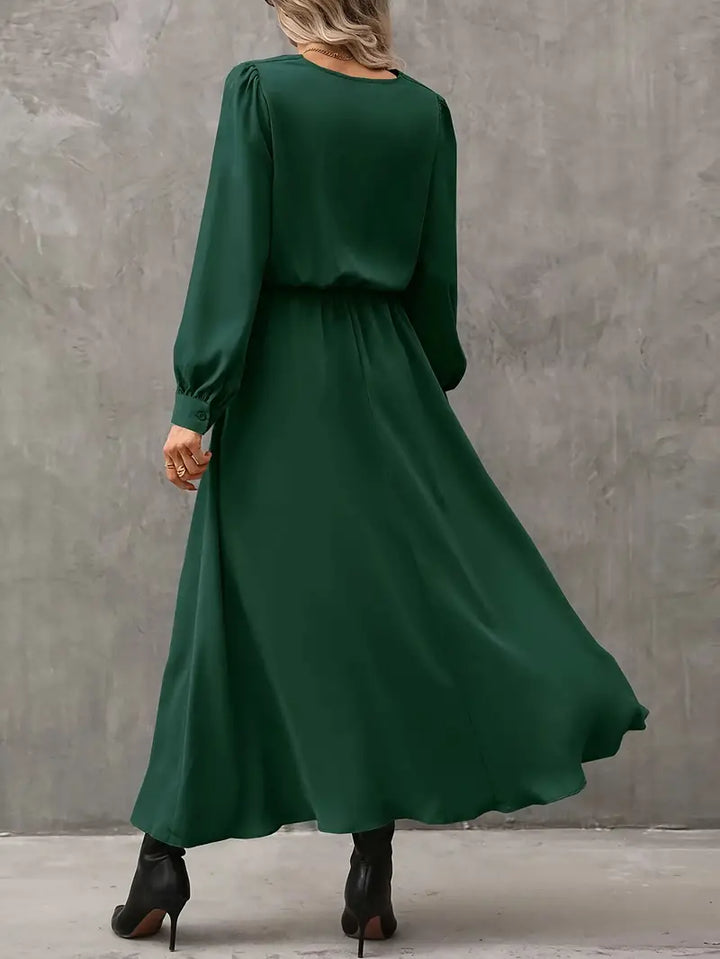 Soraya Simple And Stylish Dress with Classic Everyday Styling