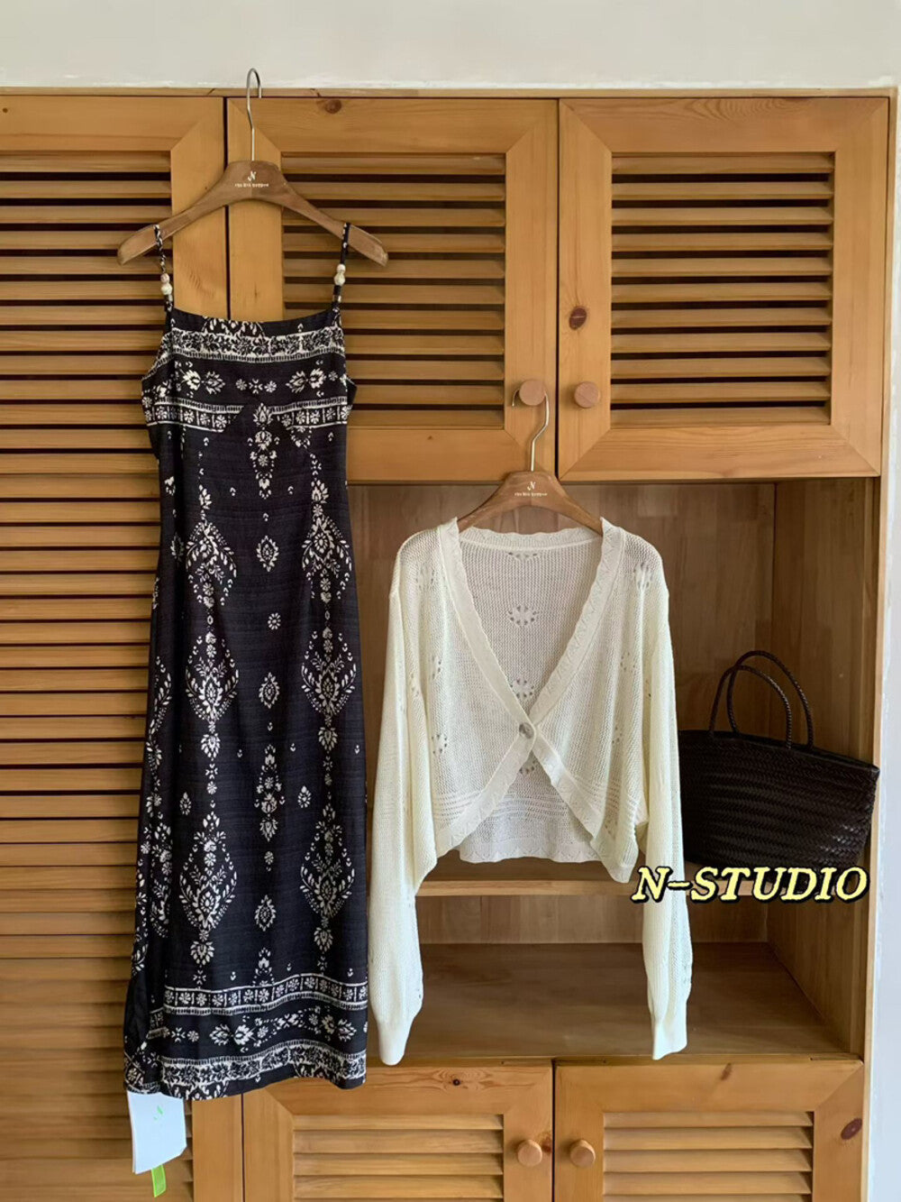 Floral Print Spaghetti Strap Smocked Maxi Dress 10
