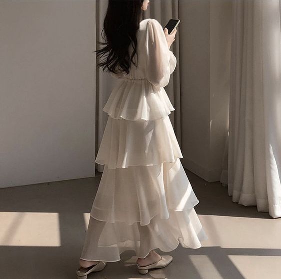 Casual Dresses V Neck Layered Ruffle Lantern Long Sleeve Cake Dress