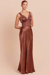 Low-Cut Lace Cami Panel Bodycon Maxi Lace Dress