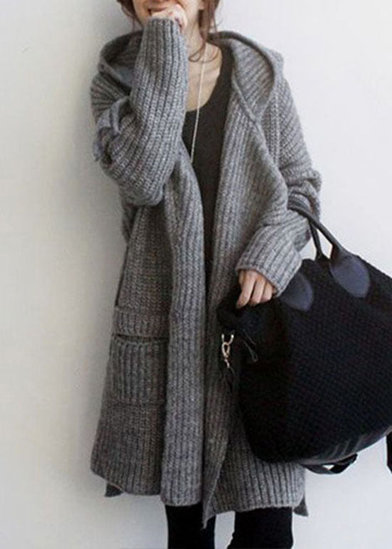 Well Tailored Sweater with a Graceful Silhouette