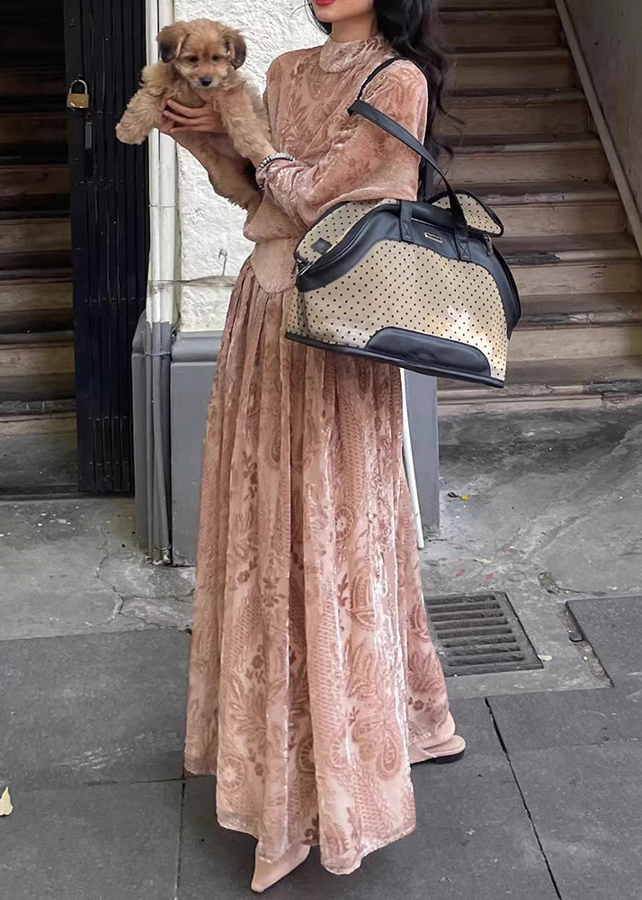 Gracefully Styled Dress for Any Occasion