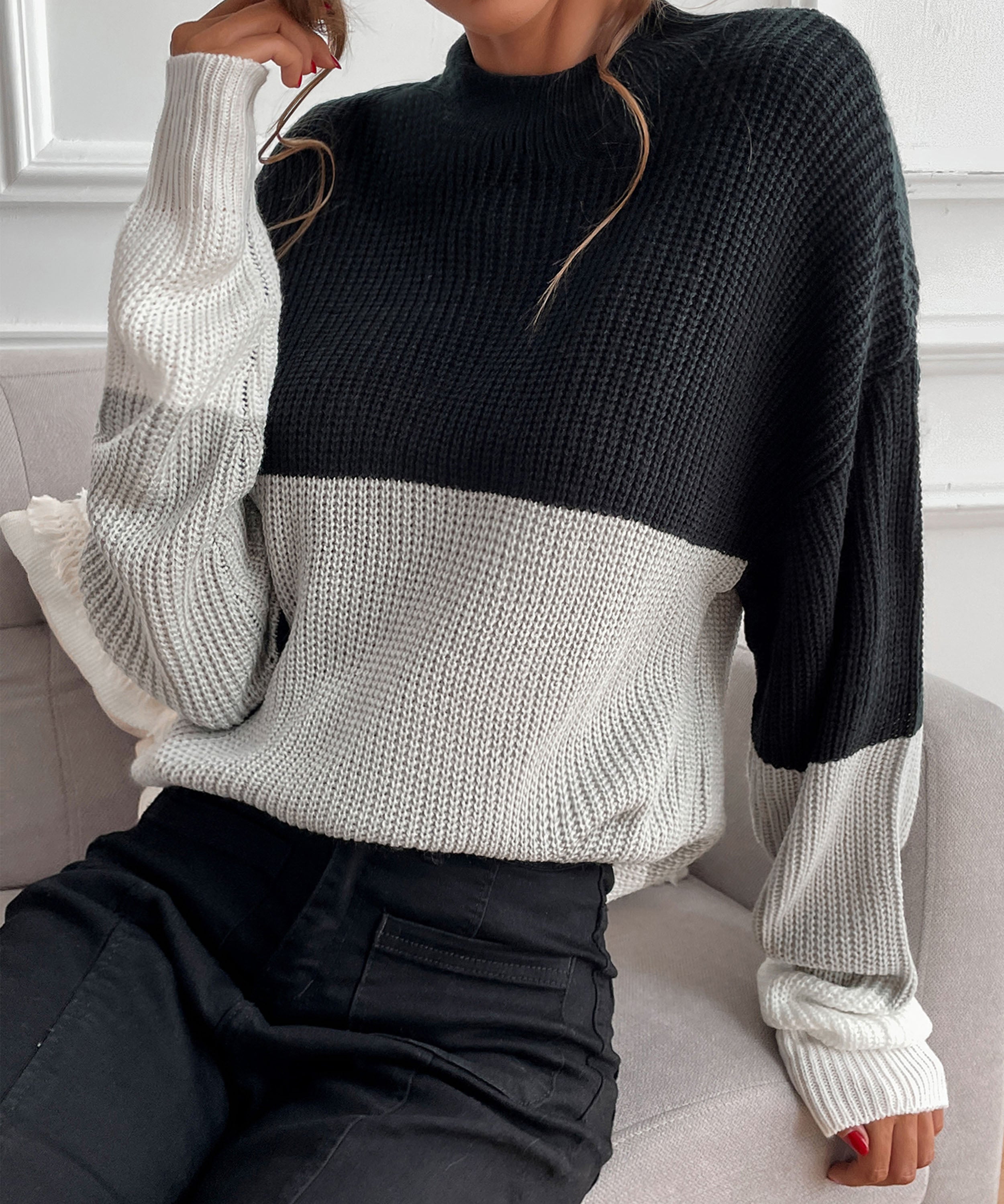 Half Turtleneck black gray Transition Stitching Sweater