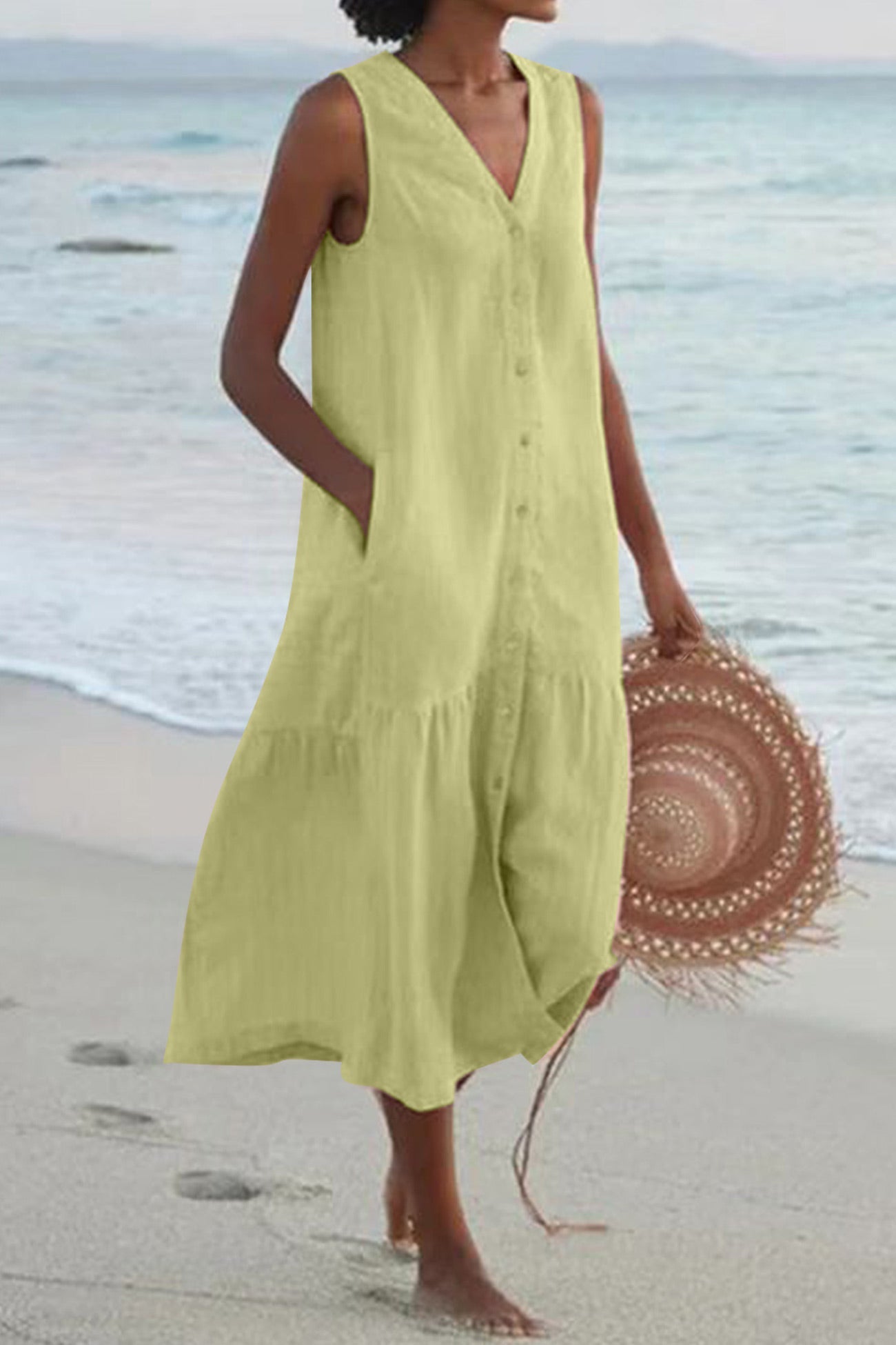 Beautifully Crafted Dress in a Classic Style