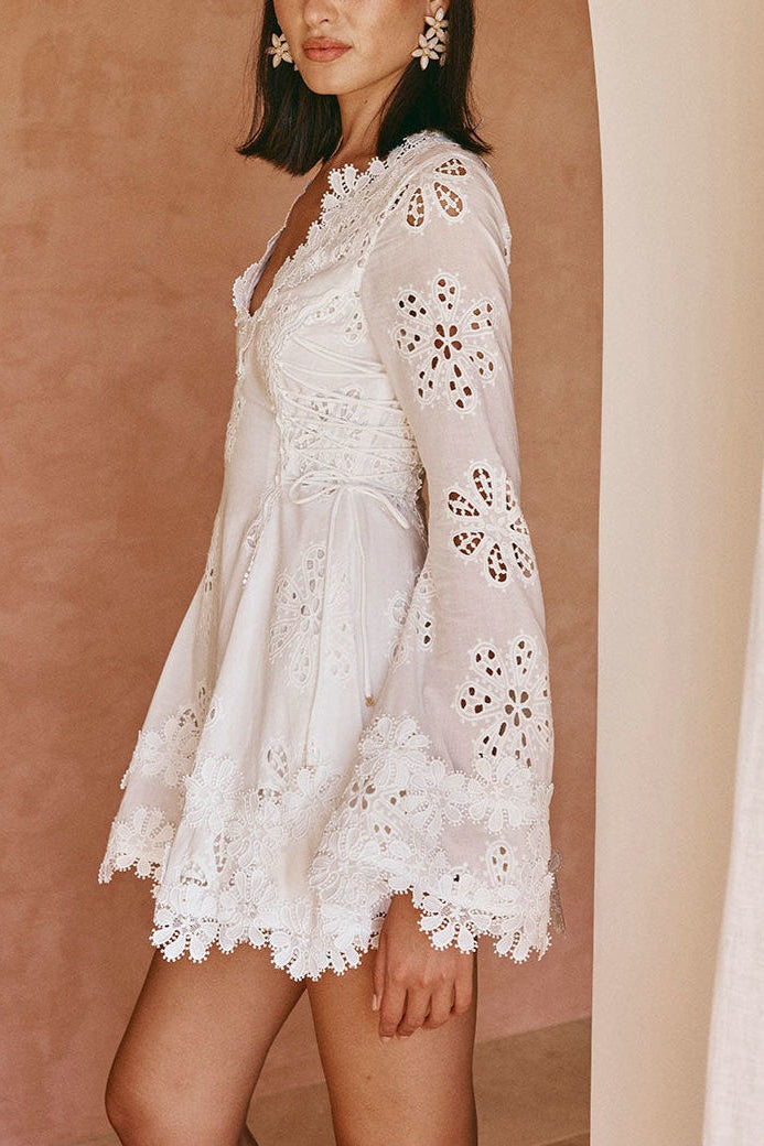 Lace Trim V Neck Bodycon Lace Dress 2