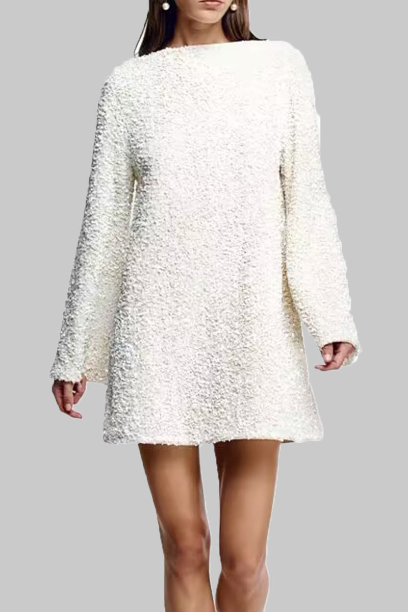 Well Tailored Dress with a Graceful Silhouette