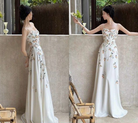 Spaghetti Straps White Satin Long Prom Dress,Elegant Evening Dress Wedding Dress With Appliques cc1543