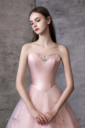 Chiffon Sweetheart Neckline Prom Dress