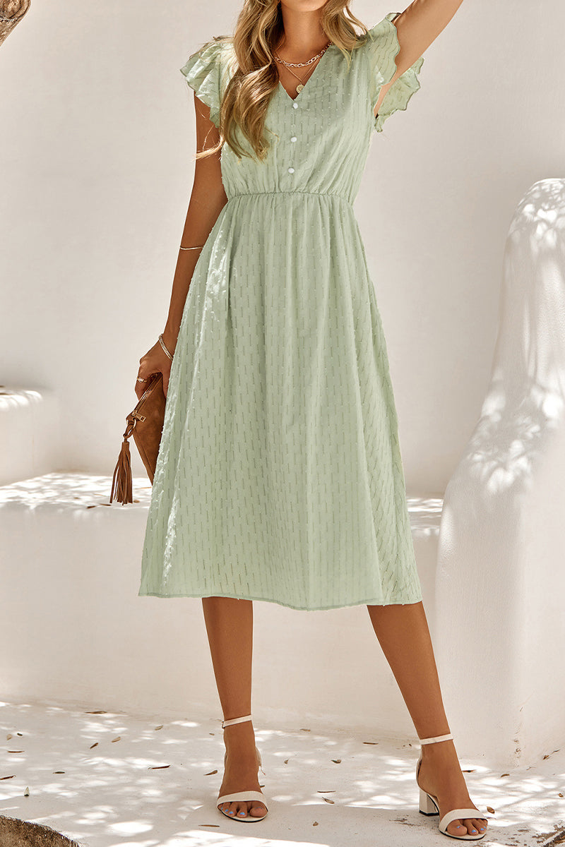 Well Tailored Dress with a Graceful Silhouette