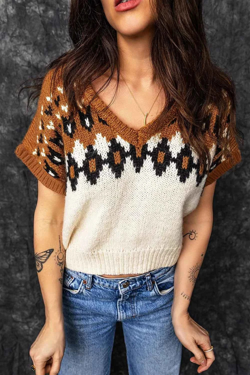 V Neck Short Sleeve Geometric Sweater