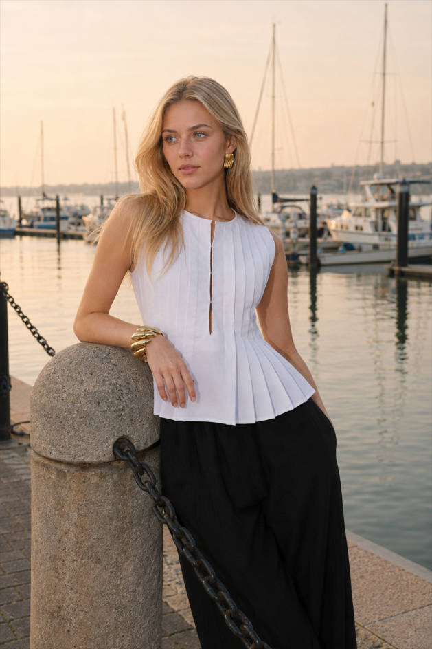 Sleeveless Round Neck Keyhole Front Pleated Peplum Top 4