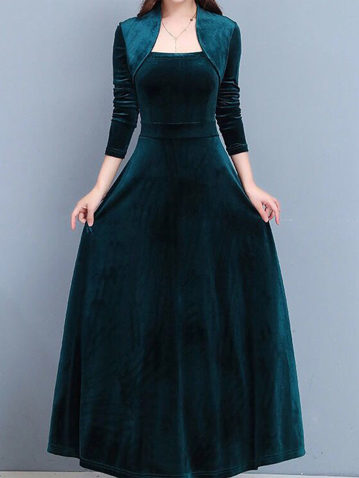 Sophisticated Dress with a Clean Classic Look