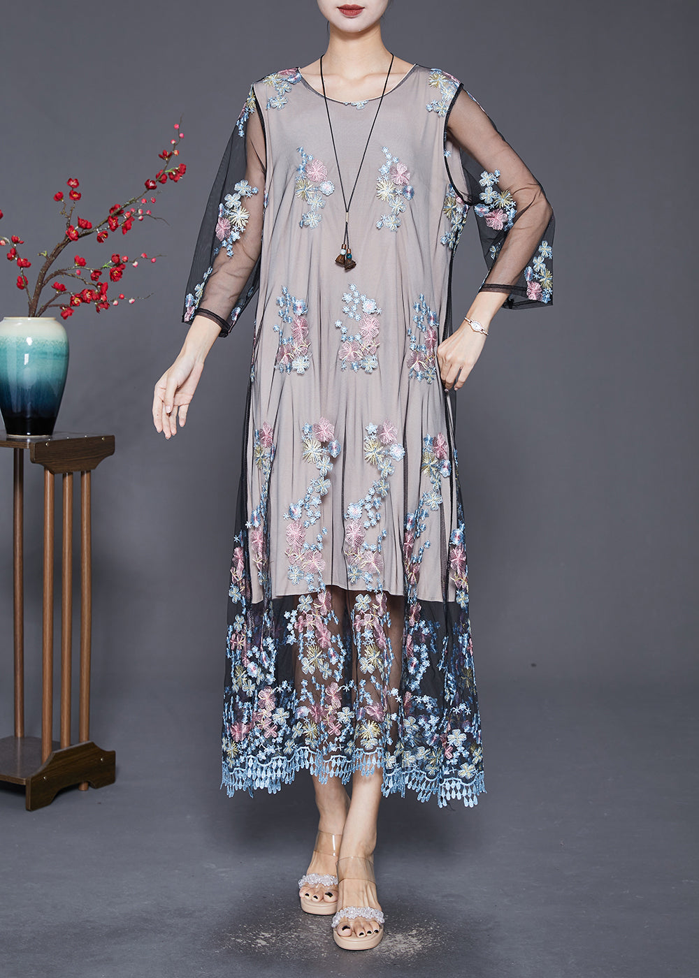 Classic Vintage Dress with a Flattering Fit