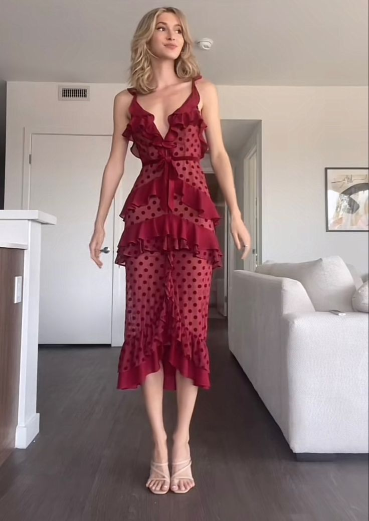 Vintage Straps Chiffon Tiered Burgundy Prom Dress Long Party Evening Gown cc1808