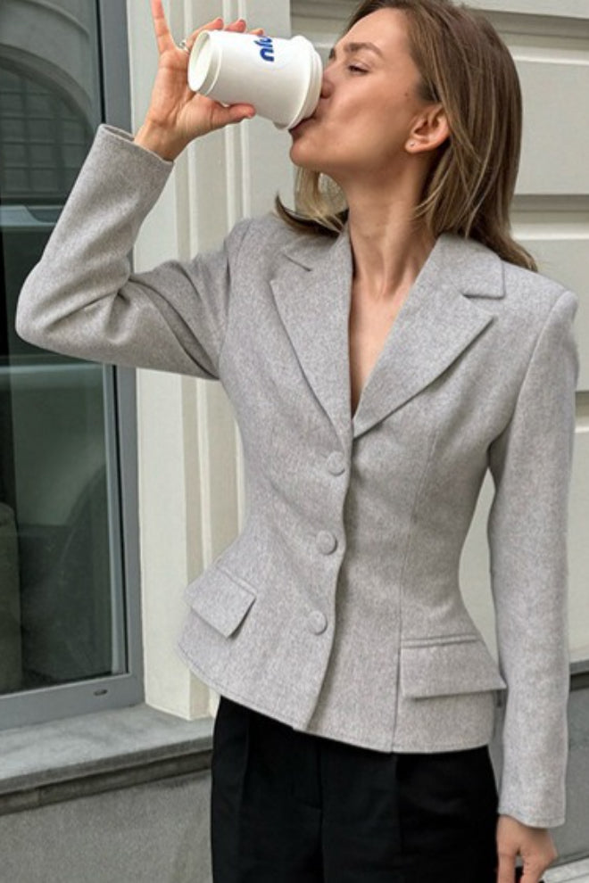 Notch Lapel Three Button Flap Pocket Fitted Waist Blazer 2
