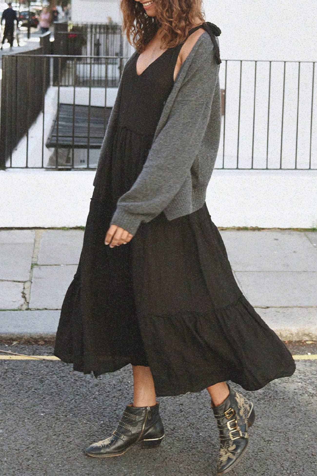 Effortlessly Elegant Dress with a Timeless Design