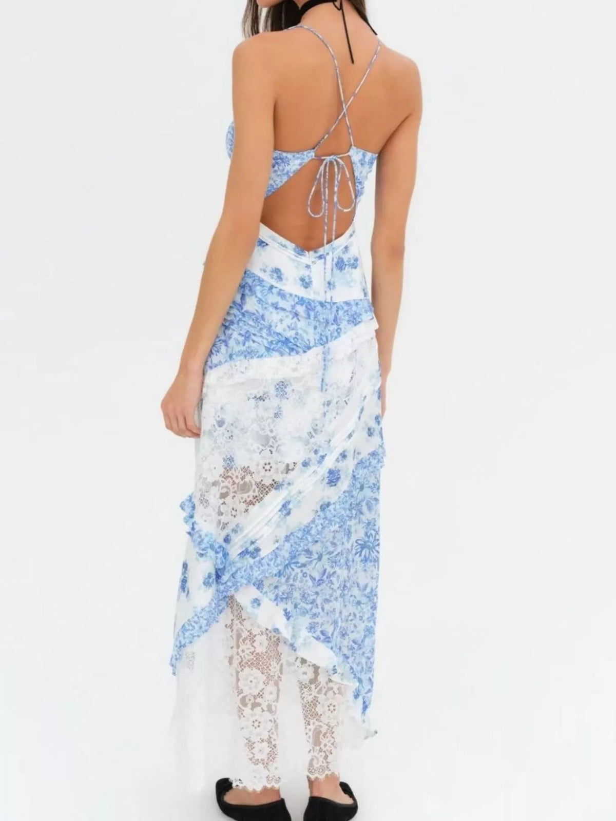 Lace Detail Ruffled Floral V-Neck Maxi Dress