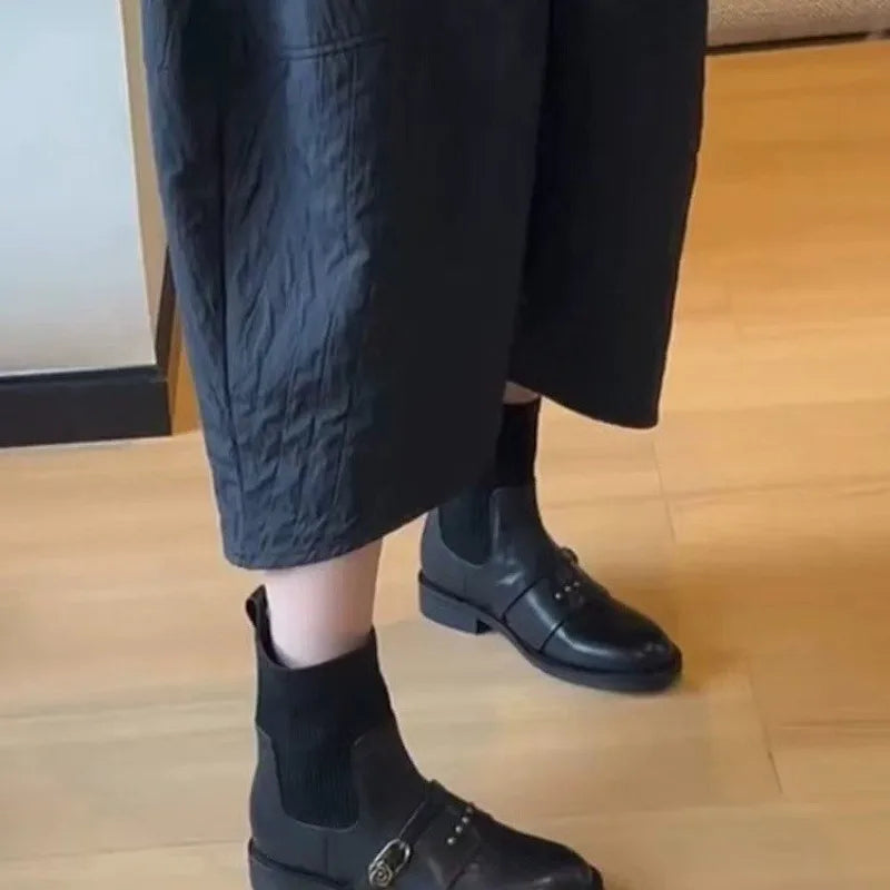 Graceful Orthopedic Boots for Modern Look