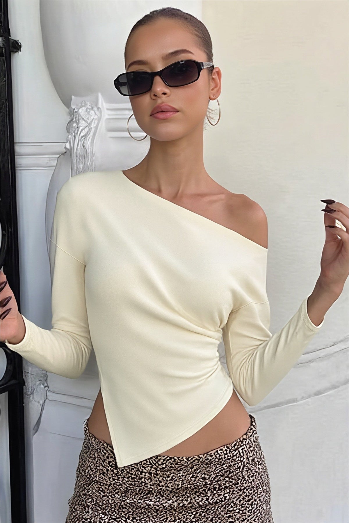 One Shoulder Long Sleeve Side Ruched Asymmetric Hem Top