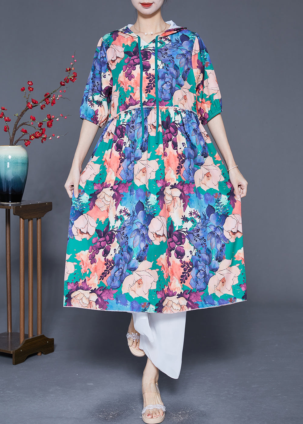 Sophisticated Dress with a Clean Classic Look