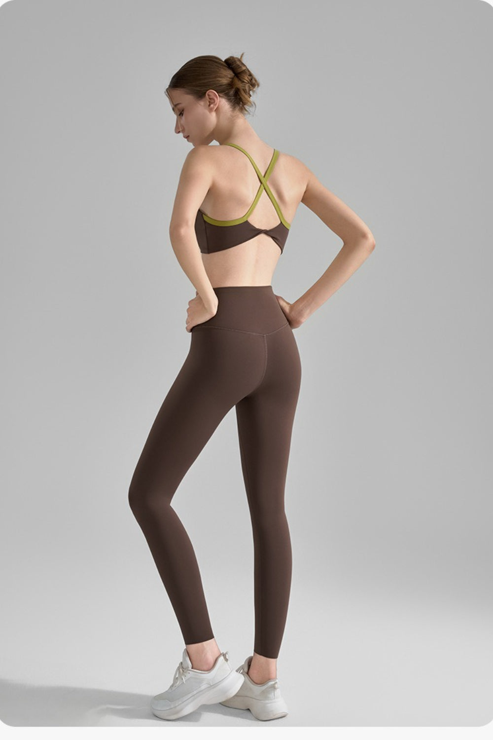 Cross Back Contrast Trim Sports Bra and High Waist Leggings Two Piece Set 8