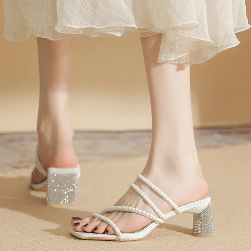 Chic Orthopedic Sandals with Unique Design