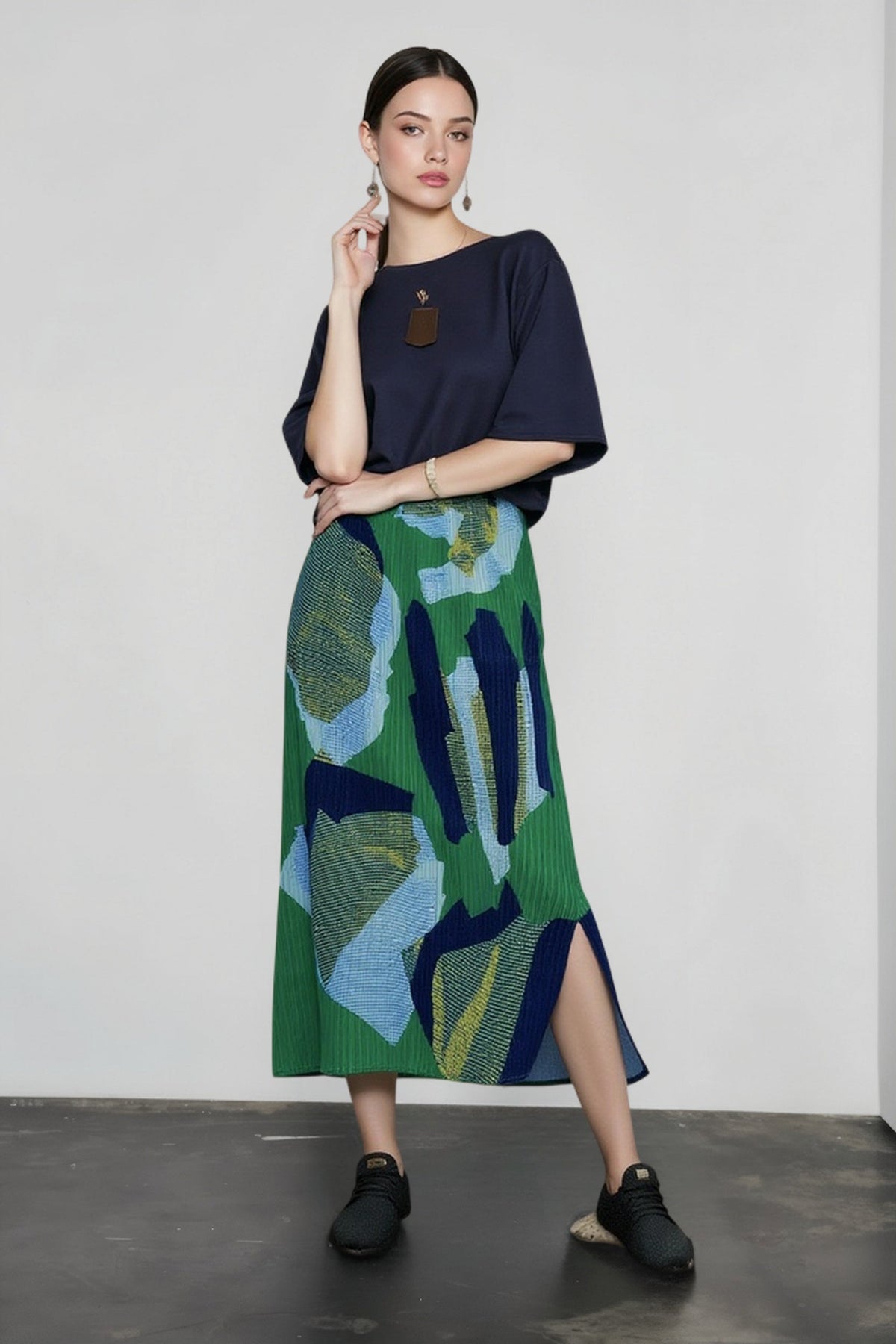 Abstract Print Pleated Side Split Straight Midi Skirt
