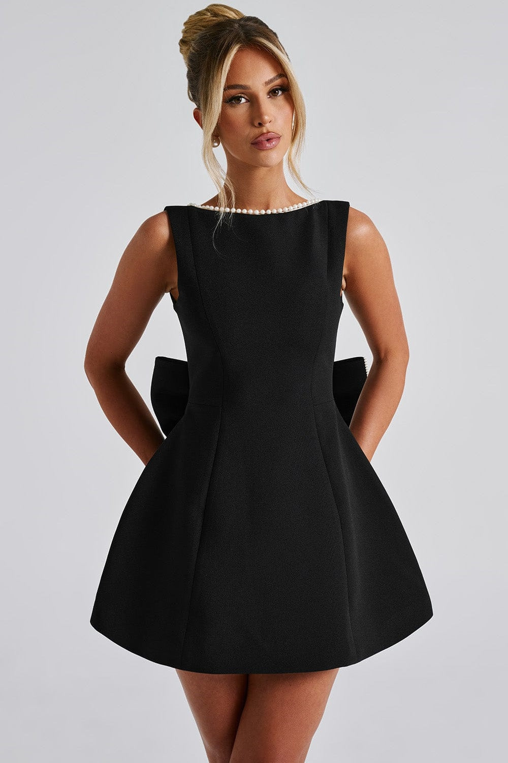 Cecila Bowknot Pearl Backless Mini Dress 7
