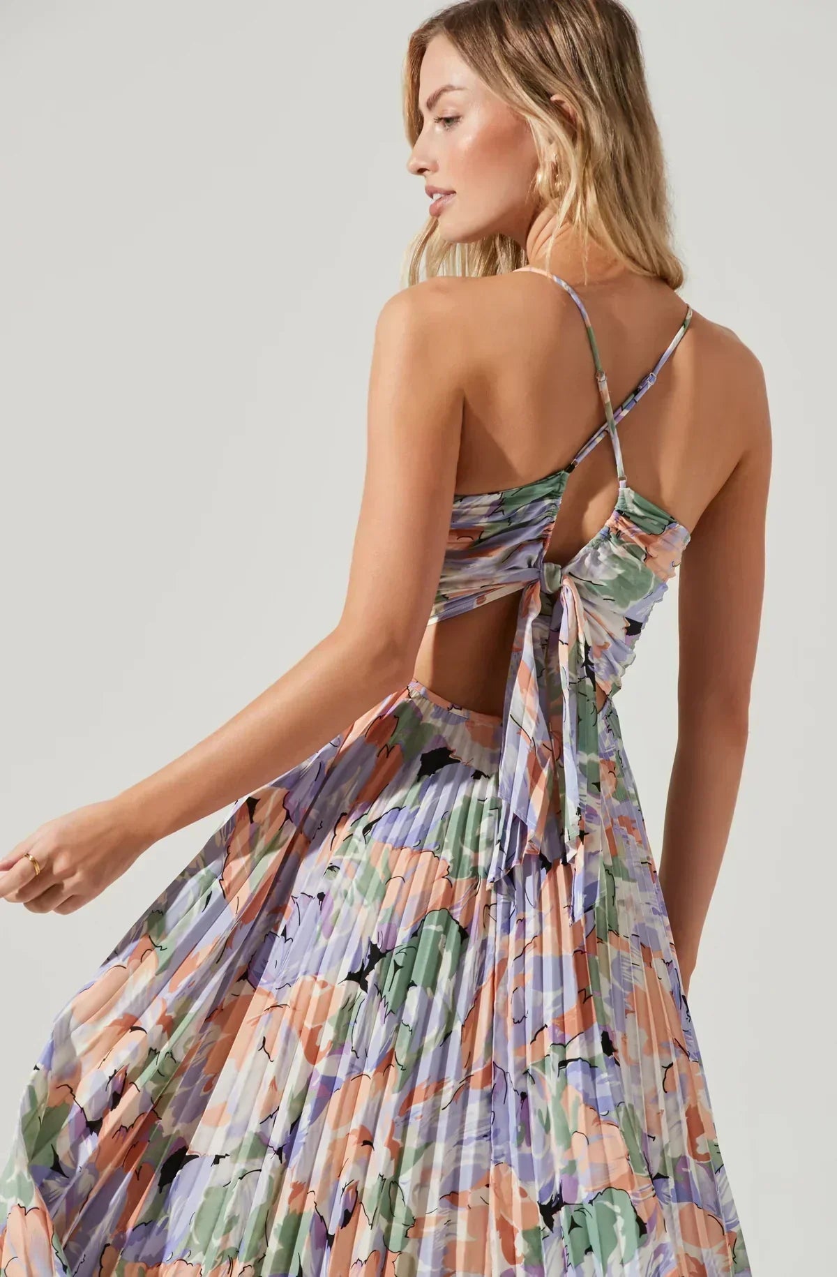 Floral Print V-Neck Spaghetti Strap Pleated Midi Dress 2