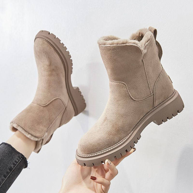 Round Toe Fleece Lined Lug Sole Ankle Boots