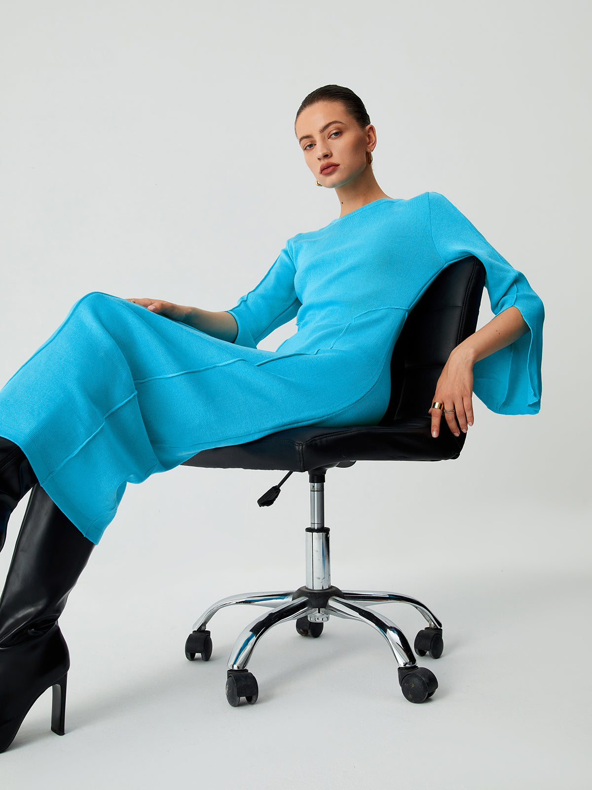 Round Neck Split Long Sleeve Seam Detail Knit Maxi Sweater Dress 4